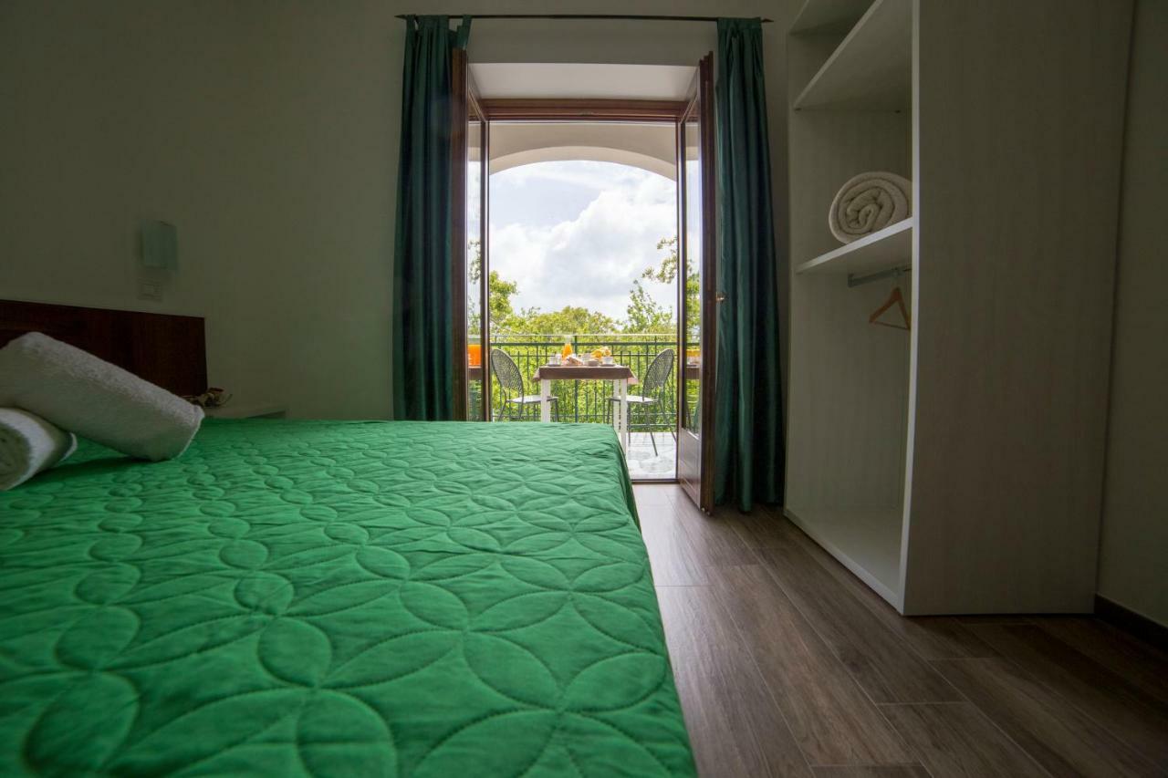 Jerula B&B อาเจโรลา ภายนอก รูปภาพ