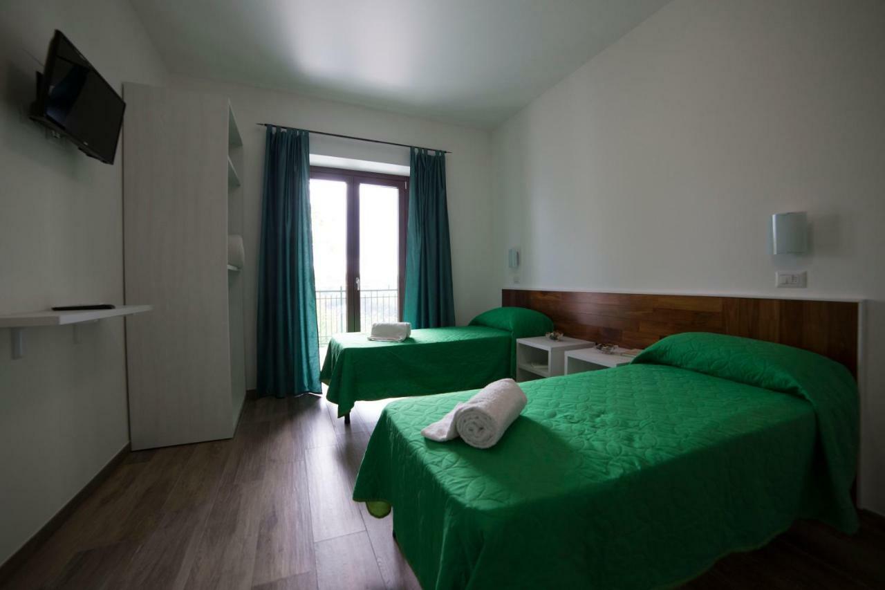 Jerula B&B อาเจโรลา ภายนอก รูปภาพ